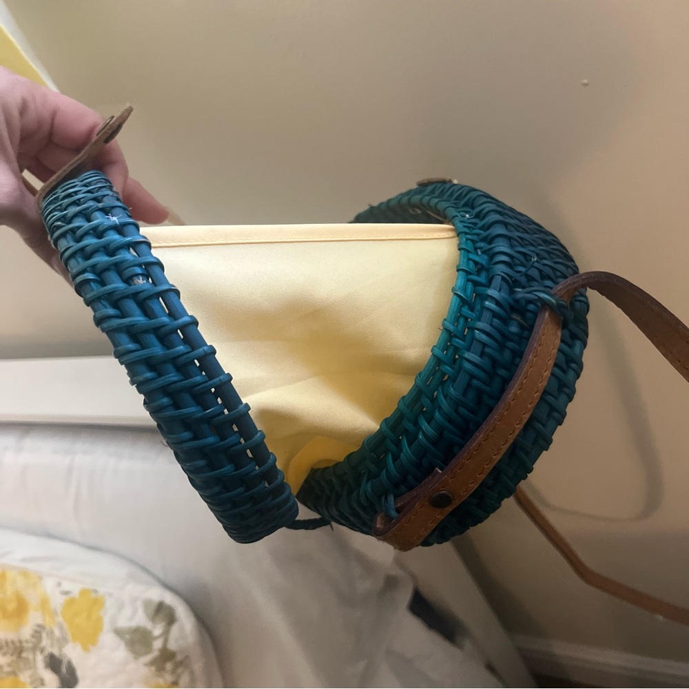 Vintage Rattan Dark Teal Woven Crossbody Bag - Picture 8 of 11